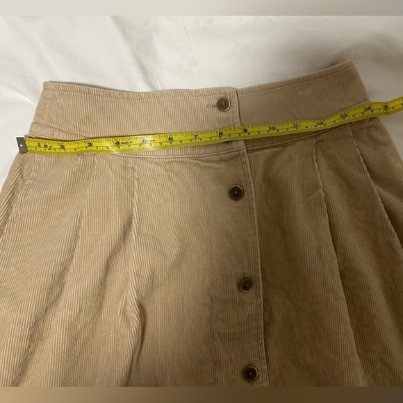 (NEW) Uniqlo X Ines De La Fressange IDLF Curdoroy Tucked Skirt (Beige) in Size 0 - Picture 7 of 7